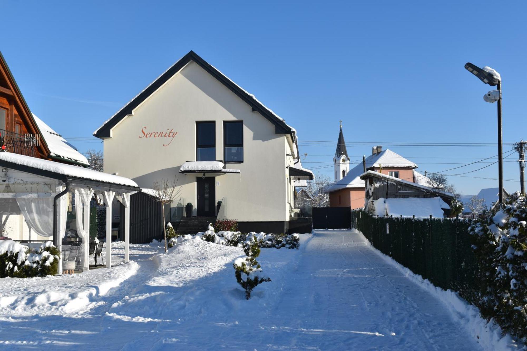 Serenity Прибылина Экстерьер фото
